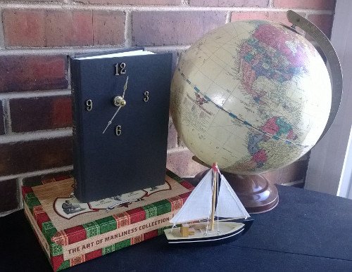 Book Clock