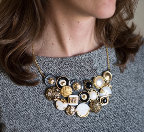 vintage-button-necklace